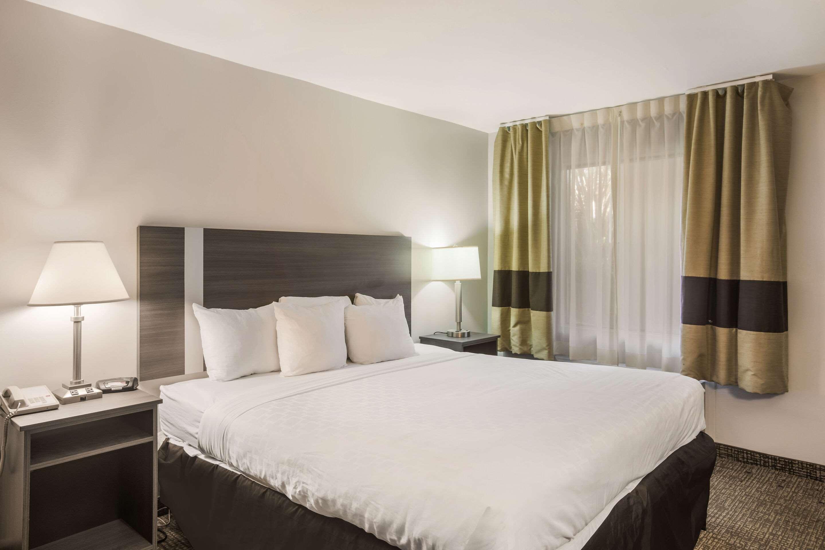 Clarion Pointe Forsyth I-75 Hotell Eksteriør bilde