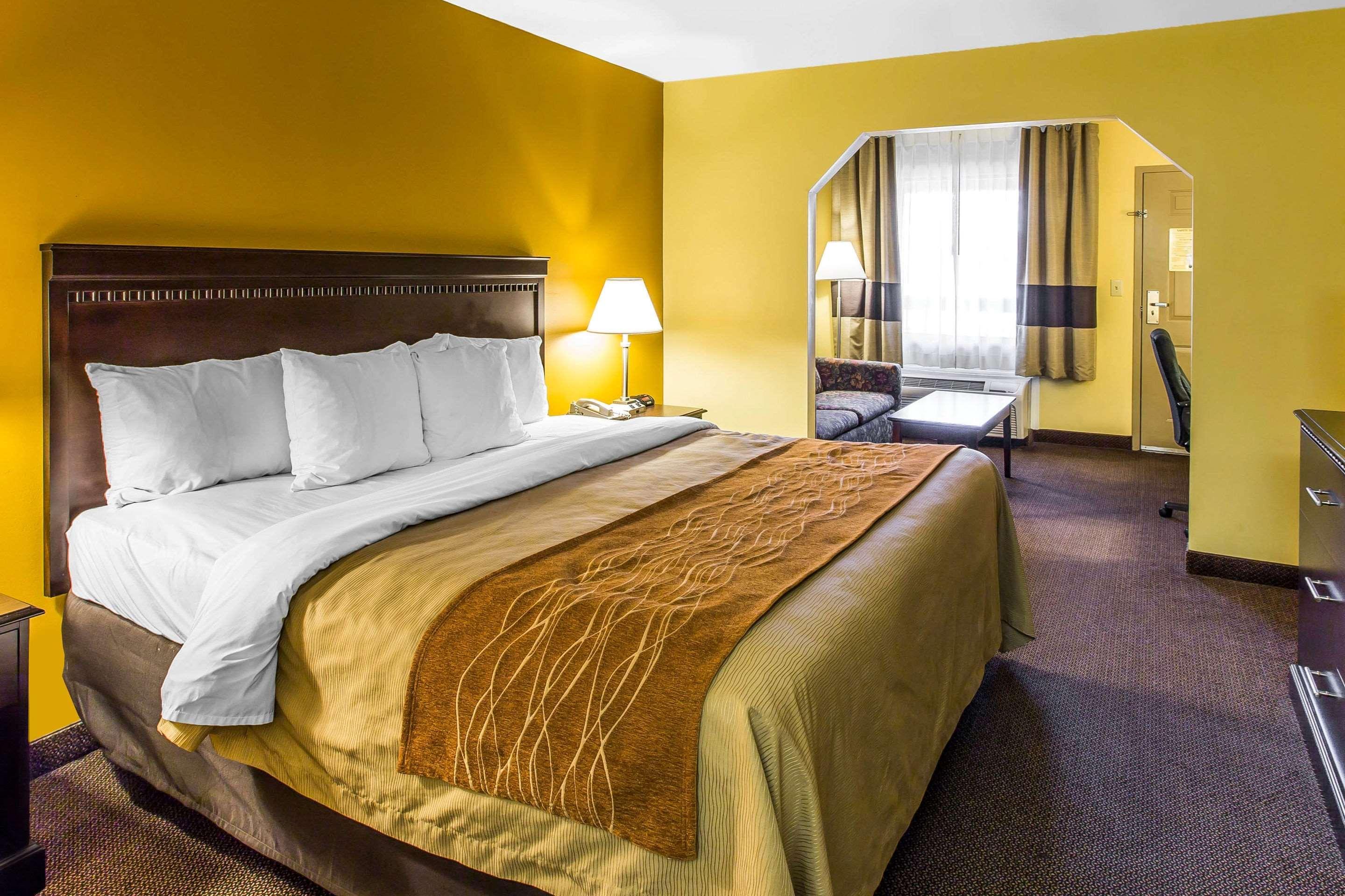 Clarion Pointe Forsyth I-75 Hotell Eksteriør bilde