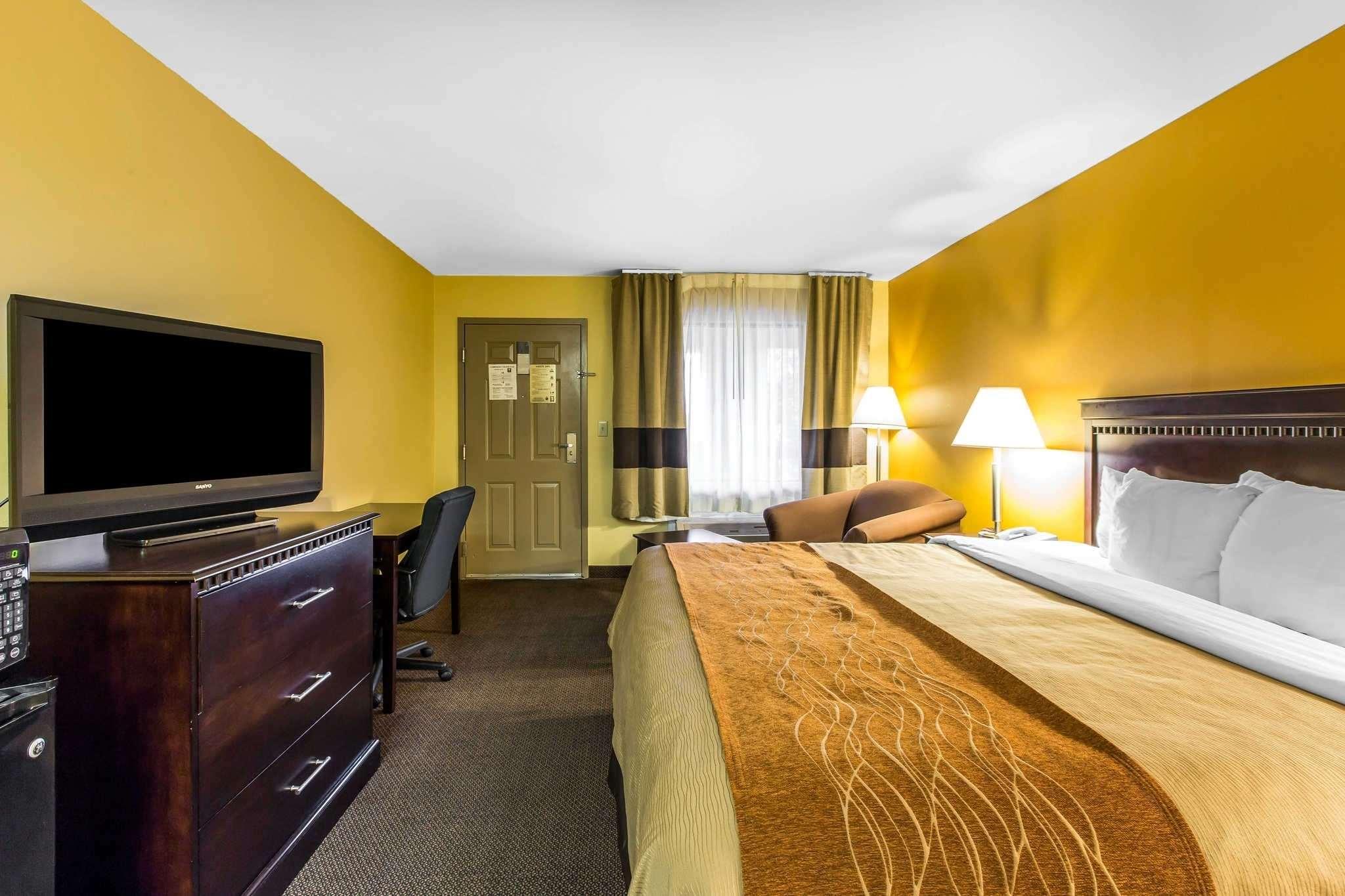 Clarion Pointe Forsyth I-75 Hotell Eksteriør bilde