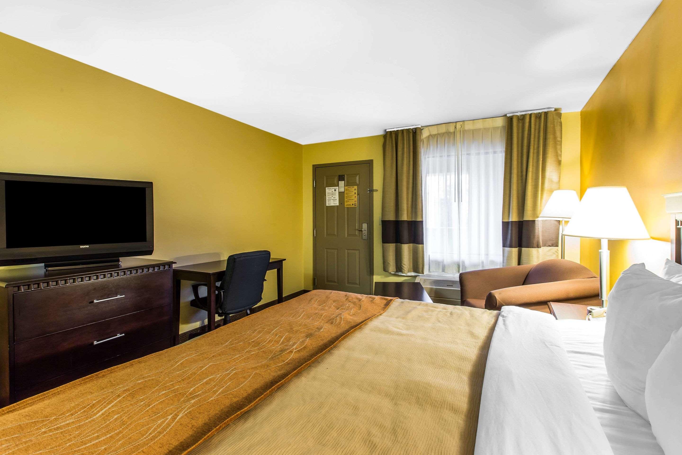 Clarion Pointe Forsyth I-75 Hotell Eksteriør bilde