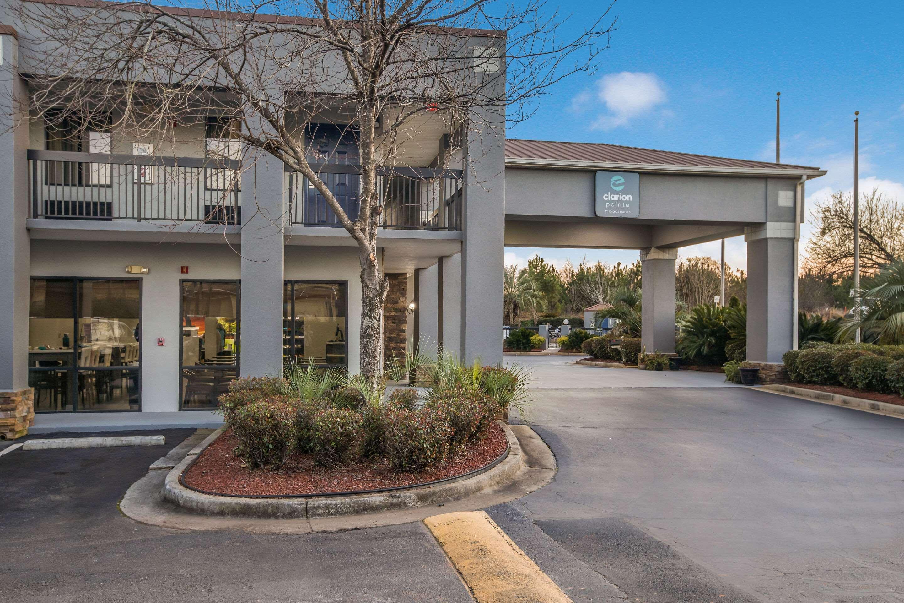 Clarion Pointe Forsyth I-75 Hotell Eksteriør bilde
