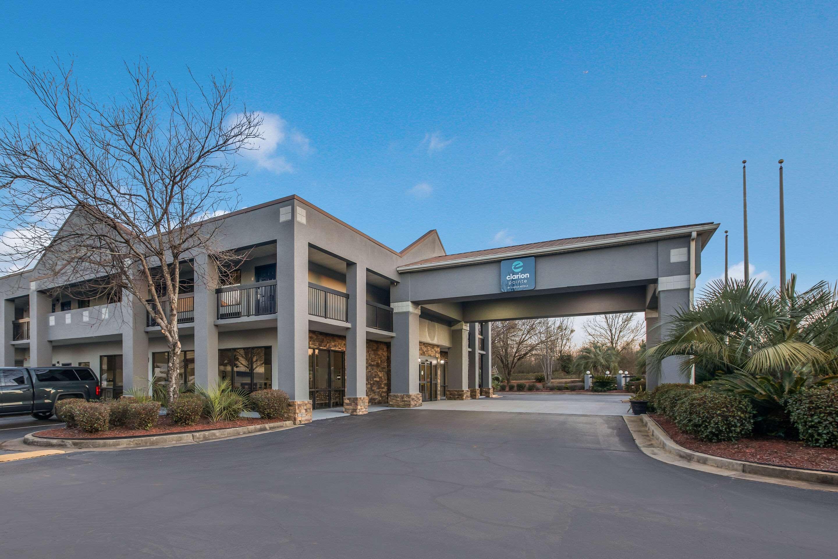 Clarion Pointe Forsyth I-75 Hotell Eksteriør bilde