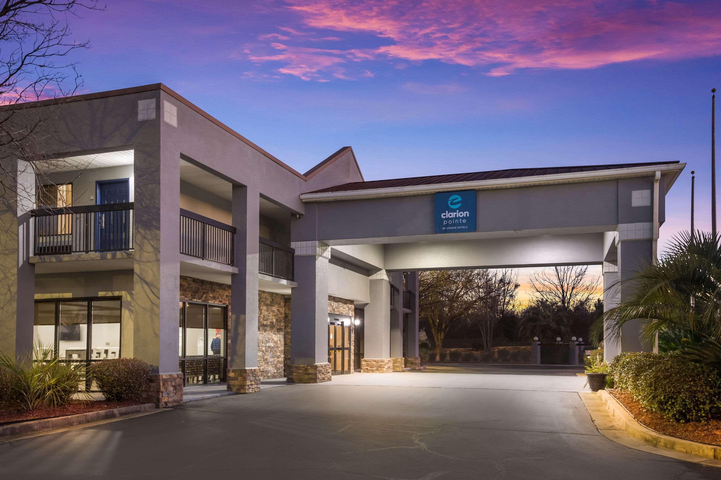 Clarion Pointe Forsyth I-75 Hotell Eksteriør bilde