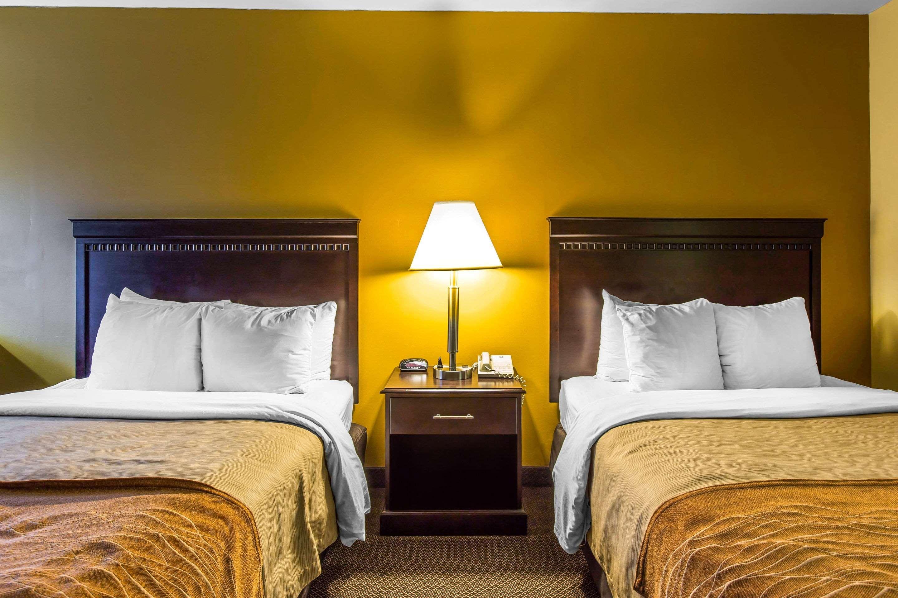Clarion Pointe Forsyth I-75 Hotell Eksteriør bilde